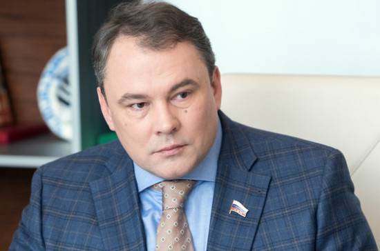 Максим Акимов - Максим Орешкин - Константин Носков - Петр Толстой - Толстой призвал обеспечить равный доступ россиян к цифровым услугам - pnp.ru - Крым