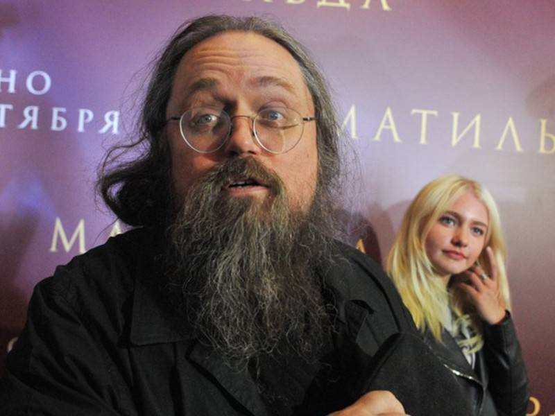 Димитрий Смирнов - Кураев прокомментировал заявление священника о слабости женского ума - news.ru