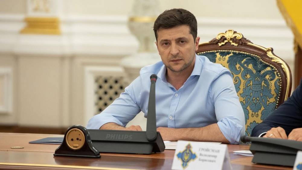 Владимир Зеленский - Зеленский назвал сроки окончания гражданской войны на Украине - riafan.ru - Украина - Киев - Донецк - Минск - Луганск