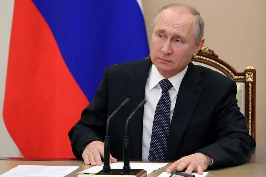 Владимир Путин - Антон Вайно - Путин подписал указ о проведении Года памяти и славы в 2020 году - m24.ru - Россия
