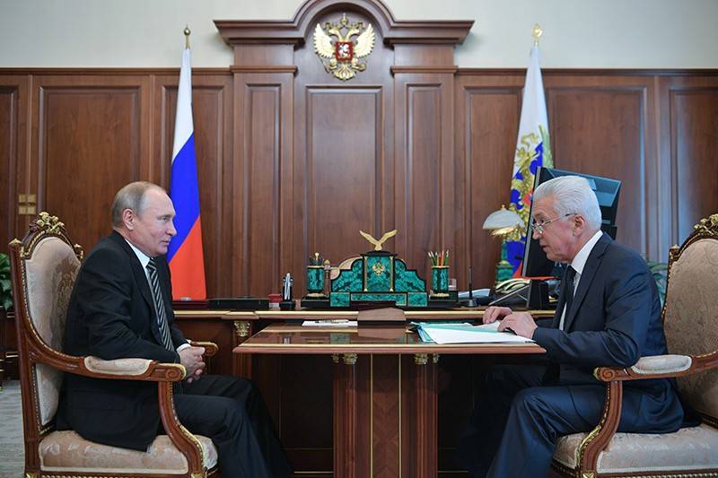 Владимир Путин - Владимир Васильев - Глава Дагестана рассказал Путину о решении острых проблем в регионе - tvc.ru - респ. Дагестан