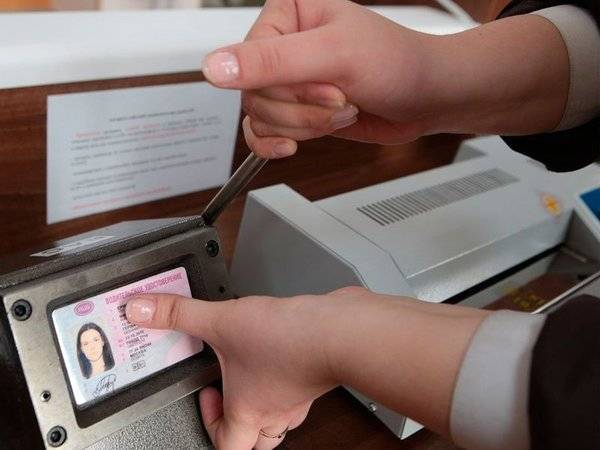 Евгений Брюн - В России собираются ввести тесты на алкоголизм перед выдачей прав - polit.ru - Россия