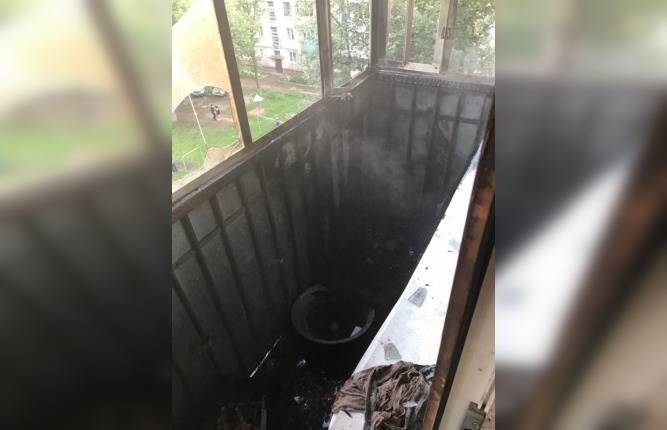 В Уфе в жилом доме произошел серьезный пожар: пострадал мужчина - bash.news - Россия - Уфа