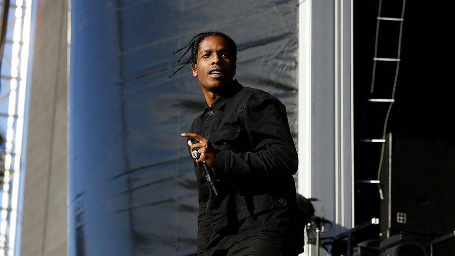 Организаторы сообщили о переносе концерта рэпера A$AP Rocky в Москве - iz.ru - Москва - Стокгольм