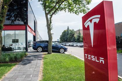 Илон Маск - Маск анонсировал отказ от ручного управления Tesla - lenta.ru