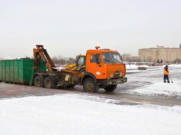 Алексей Гордеев - Мусоровозы решили освободить от взносов в систему «Платон» - polit.ru - Россия