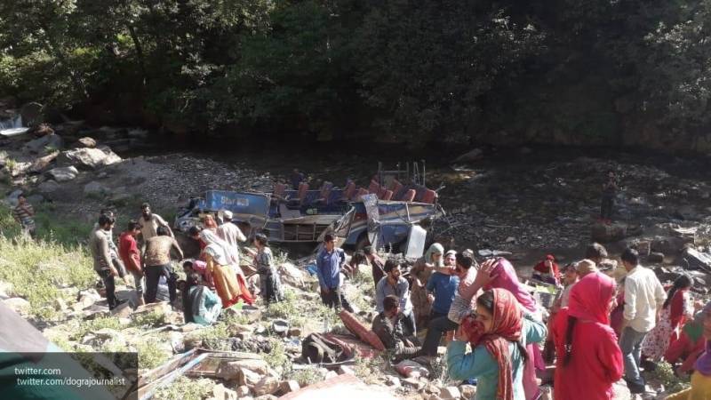 Юлий Шабалдин - Авария с автобусом в Индии унесла жизни 30 человек - nation-news.ru - Индия