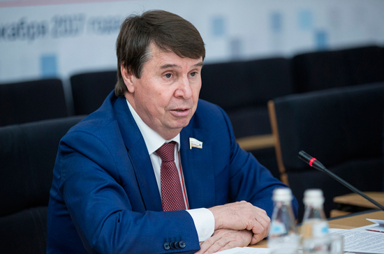 Петр Порошенко - Сергей Цеков - Сенатор прокомментировал отмену телемоста Украины с Россией - pnp.ru - Москва - Россия - Украина - Киев