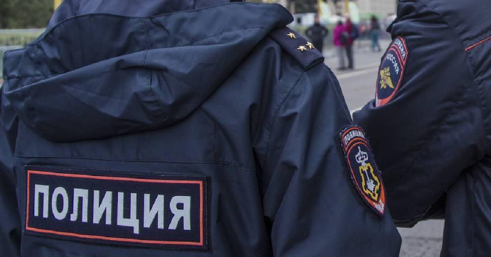 Сотрудника ГИБДД обвиняют в постановке на учёт "распилов" и "конструкторов". - daylynews.ru - Россия - Камчатский край - Петропавловск-Камчатский
