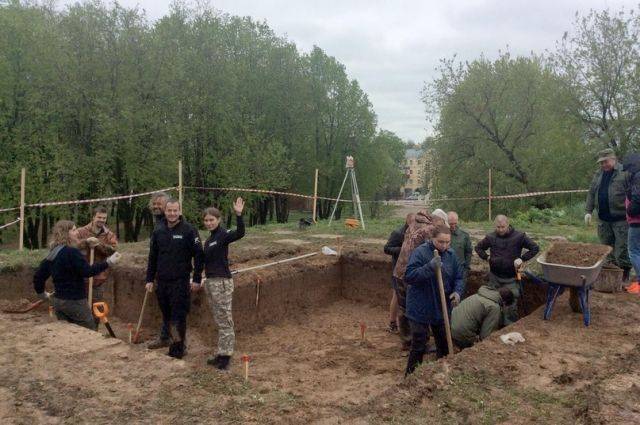В Смоленске археологи нашли предполагаемые останки соратника Наполеона - aif.ru - Москва - Смоленск - Франция