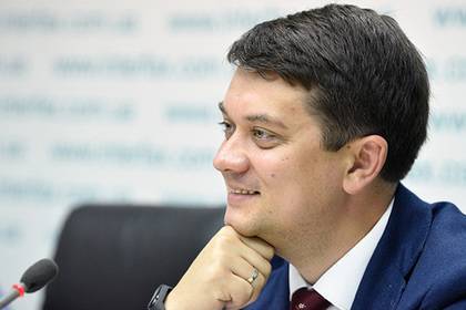 Владимир Зеленский - Дмитрий Разумков - Петр Порошенко - Соратник Зеленского пообещал говорить по-русски до возвращения Крыма и Донбасса - lenta.ru - Украина - Киев - Крым - Донецк