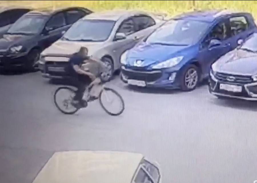 Угнавший велосипед мужчина не смог уехать на нем - m24.ru - Москва - Югра