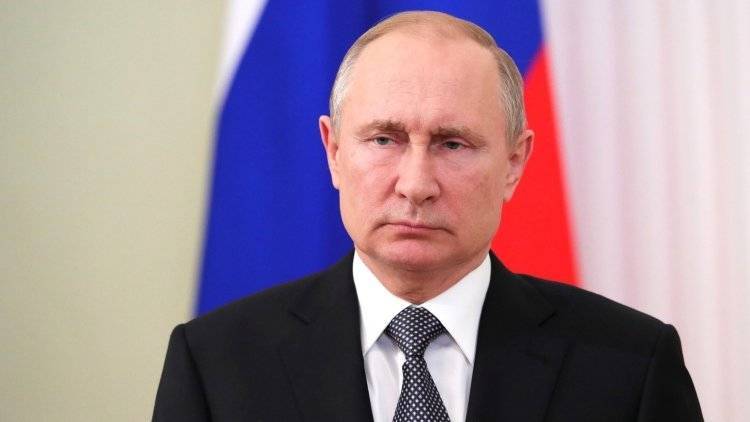 Владимир Путин - Оливер Стоун - Путин не собирается вмешиваться в выборы в США - polit.info - Россия - США - Украина
