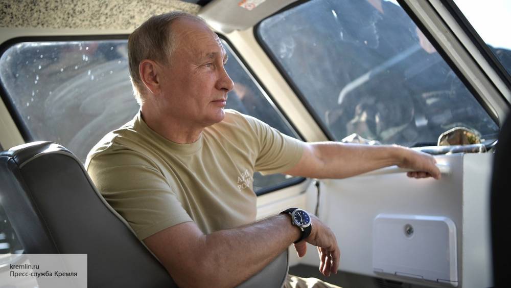 Владимир Путин - Путин подарил учащемуся из Красноярска щенка - politexpert.net - Россия - Красноярский край - Приморье край