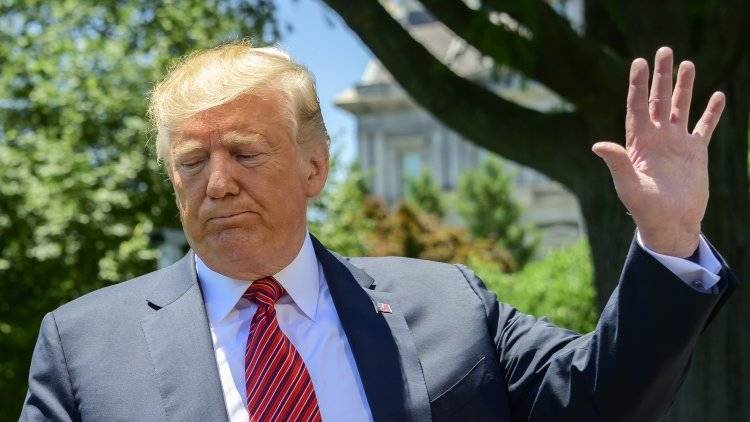 Дональд Трамп - Тереза Мэй - Donald J.Trump - Ким Дэррок - Трамп - Трамп заявил, что США больше не будут иметь дело с британским послом - polit.info - США - Вашингтон - Англия