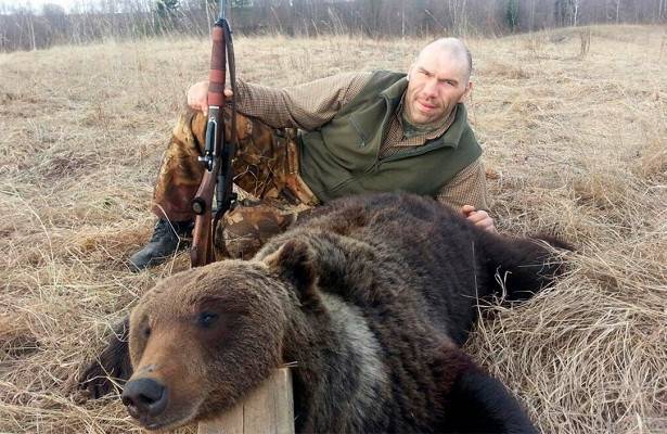 Николай Валуев - Валуев объяснил свое фото с убитым медведем - newtvnews.ru