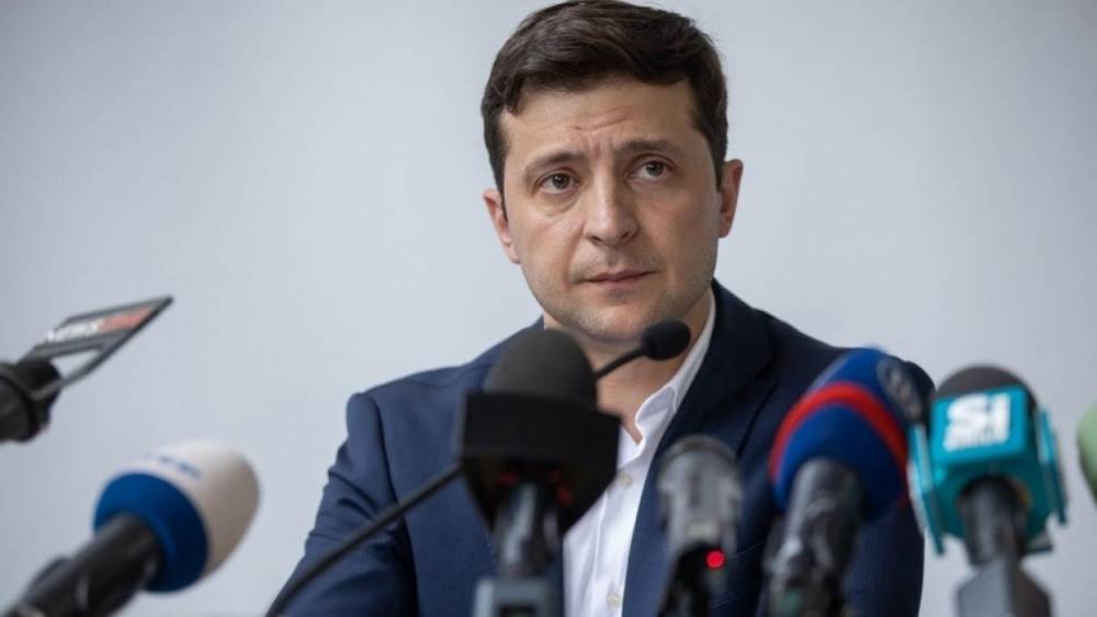 Юрий Луценко - Ирина Геращенко - Василий Голованов - Срыв телемоста между Киевом и Москвой показал слабость Зеленского и силу радикалов - riafan.ru - Россия - Украина