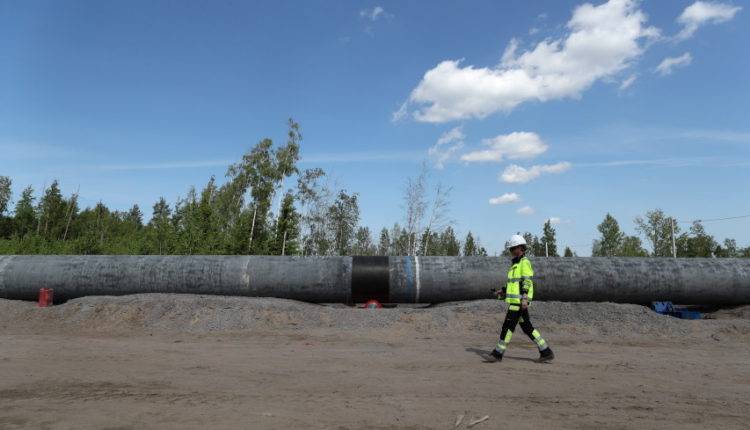 Райнер Зеле - Стало известно, когда пойдет первый газ по «Северному потоку – 2» - newtvnews.ru - Россия - США - Украина - Германия - Польша - Дания