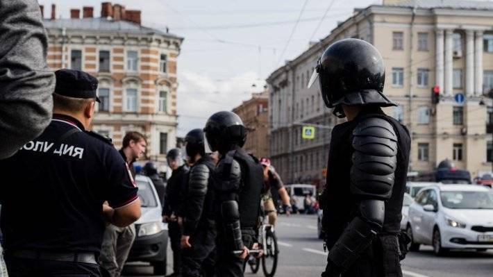 Политолог считает провокацией попытку устроить незаконный митинг у ГИК в Петербурге - polit.info - Россия - Санкт-Петербург - Петербург