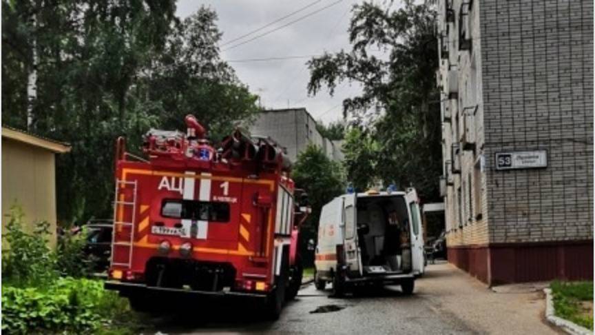 В Кирово-Чепецке из-за пожара в многоэтажке эвакуировали 12 человек - 1istochnik.ru - Кировская обл.