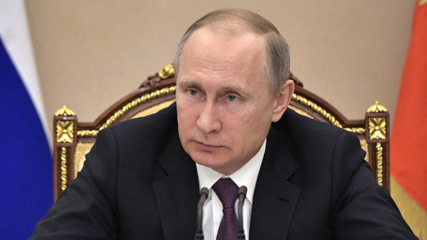 Владимир Путин - Путин распорядился подключить к тушению лесных пожаров военных - mir24.tv - Россия - Красноярский край - Иркутская обл. - респ. Саха - респ.Бурятия
