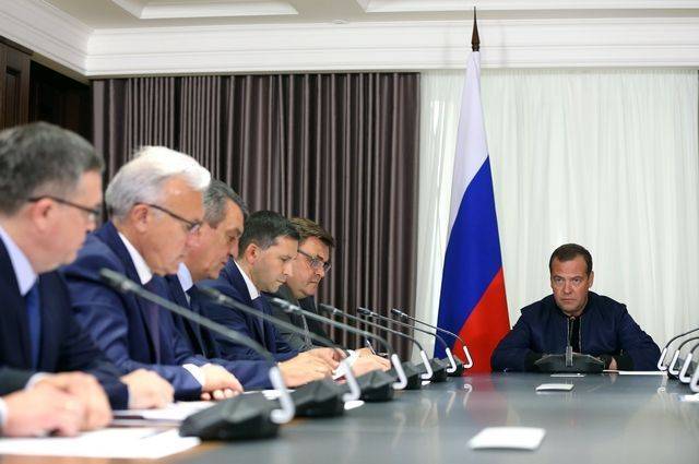Дмитрий Медведев - Александр Чуприян - Медведев: кабмин выделит допсредства на тушение пожаров в Сибири - aif.ru - Россия - Красноярский край - Иркутская обл. - Красноярск - респ. Саха - респ.Бурятия - Того