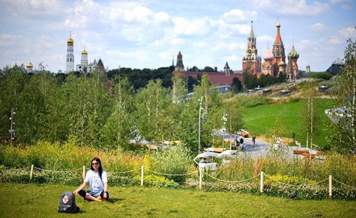 Михаил Фишман - Dagens Nyheter (Швеция): Москва расцветает, чтобы не дать пустить корни недовольству - inosmi.ru - Москва - Россия - Екатеринбург