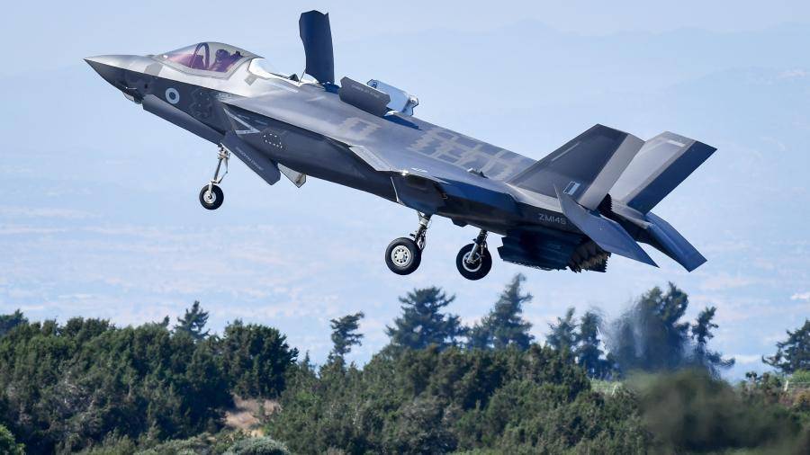 Дональд Трамп - Реджеп Тайип Эрдоган - Обучавшиеся эксплуатации F-35 турецкие летчики вернутся из США домой - iz.ru - Москва - Россия - США - Вашингтон - Турция - Анкара