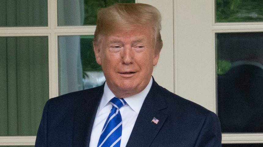 Дональд Трамп - Владимир Путин - Дмитрий Булгаков - Дональд Трамп предложил Владимиру Путину помощь в борьбе с лесными пожарами | Новости | Пятый канал - 5-tv.ru - Россия - США