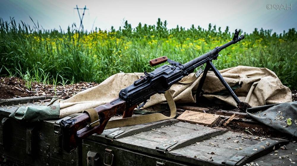 Иван Филипоненко - Даниил Безсонов - Донбасс сегодня: бойцы ООС продают оружие на Украину, в артдивизионе ВСУ пропали снаряды - riafan.ru - Украина - Киев - ДНР - ЛНР - Одесса - Курахово