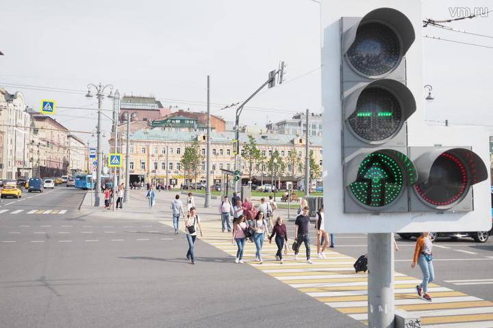 Светофоры и дорожные знаки проверят и заменят в Москве - vm.ru - Москва