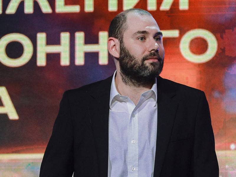 Слепаков сравнил чиновников с учительницей - news.ru - Москва - Сибирь