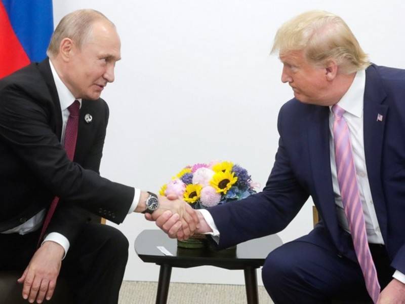 Дональд Трамп - Владимир Путин - Трамп предложил Путину помощь в тушении пожаров - news.ru - Россия - США - Переговоры