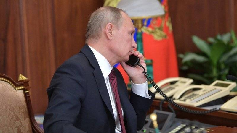 Дональд Трамп - Владимир Путин - Трамп - США инициировали телефонный разговор Путина и Трампа - polit.info - Россия - США - Сибирь