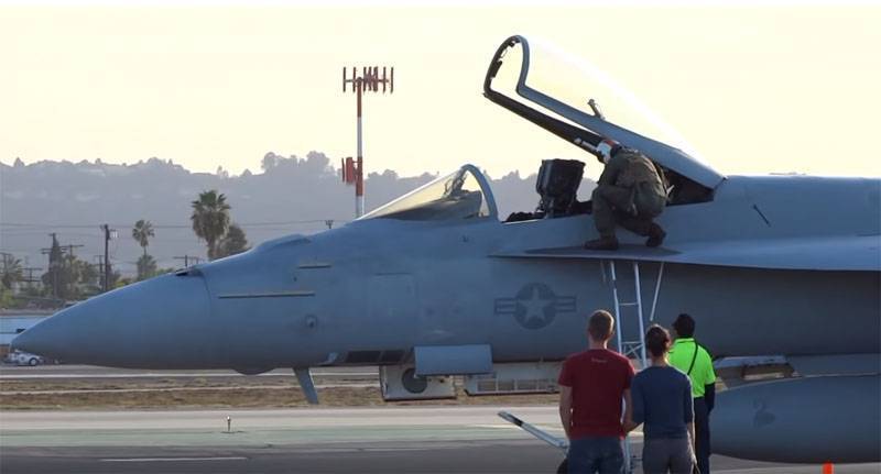 В США предположили, что F/A-18E упал в связи со столкновением с птицей - topwar.ru - Китай - США - шт. Калифорния