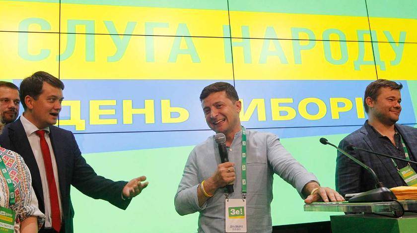 Владимир Ленин - Александр Колтунович - Весело живем: депутаты "Слуги народа" устроили реалити-шоу - utro.ru - Украина