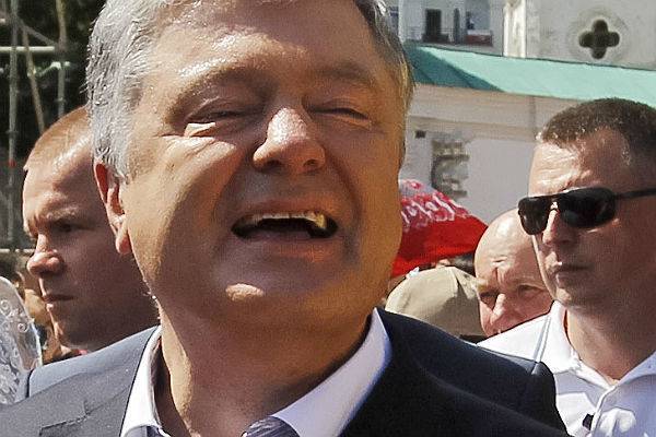 Петр Порошенко - Андрей Портнов - Валерия Гонтарева - Михаил Погребинский - На Порошенко завели новое дело о хищениях в армии - trud.ru - Украина - Англия - Турция - Стамбул