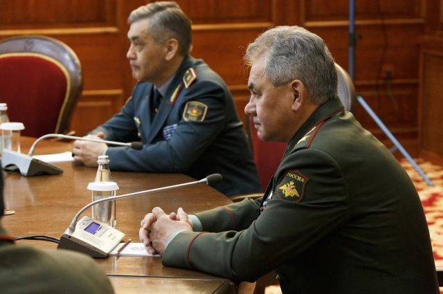 Сергей Шойгу - Владимир Путин - Шойгу: Военно-политические органы способствуют популяризации военной службы - aif.ru - Россия - респ. Дагестан