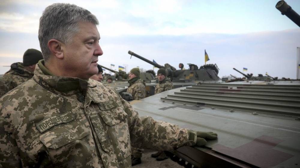 Петр Порошенко - Андрей Портнов - Госбюро возбудило уголовное дело против Порошенко за перевод военных средств в офшоры - politexpert.net - Украина