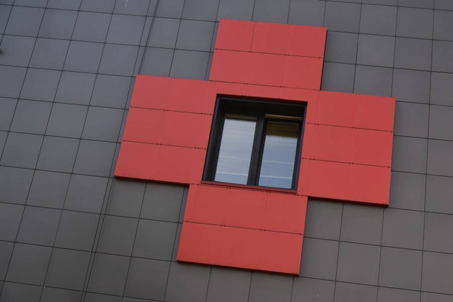 Пациентку частной клиники с кровотечением отправили в больницу на такси - m24.ru - Москва - Московская обл.