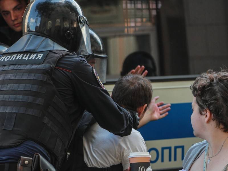 Кирилл Жуков - Силовики задержали ещё пятерых участников митинга за честные выборы - news.ru - Москва