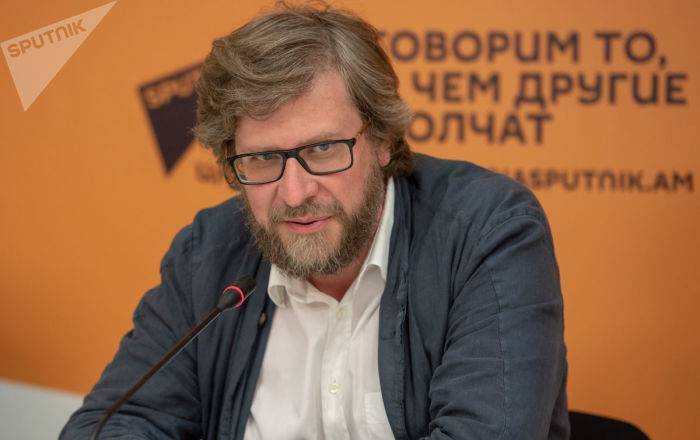 Федор Лукьянов - Отношения России и Турции можно называть какими угодно, но точно не теплыми – Лукьянов - ru.armeniasputnik.am - Москва - Россия - Сирия - Армения - Казахстан - Узбекистан - Турция - Анкара - Ереван