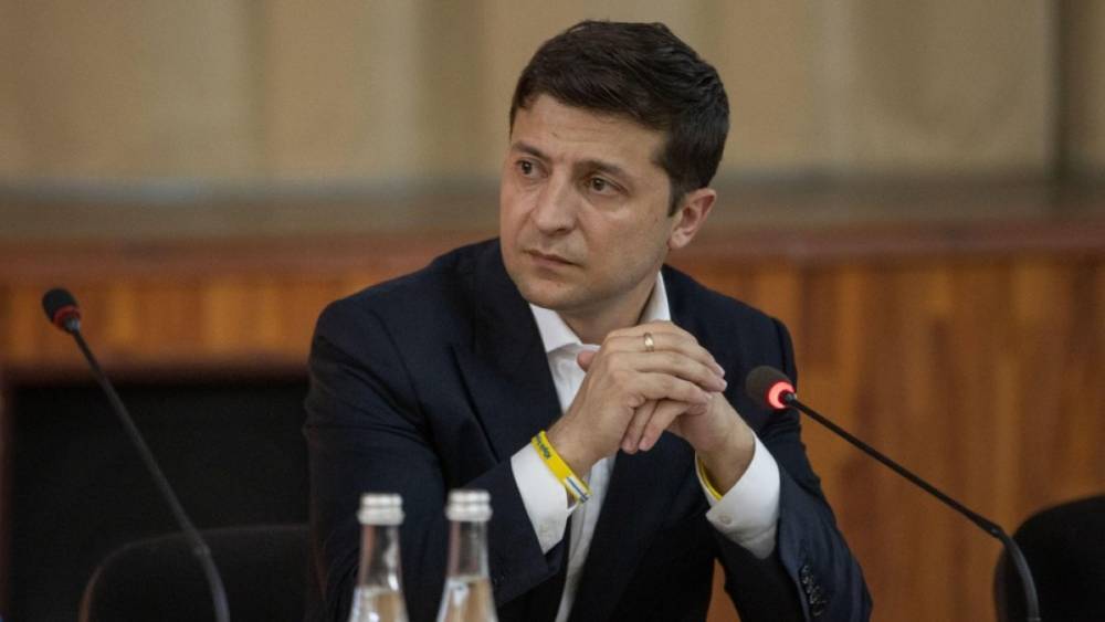 Владимир Зеленский - Михаил Радуцкий - Зеленский назначил руководителем Госуправления делами бывшего КВН-щика - riafan.ru - Украина - Киев