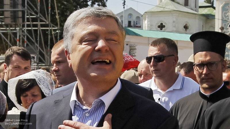 Владимир Зеленский - Петр Порошенко - Михаил Погребинский - СМИ сообщают, что Порошенко попросил помощи у США с уголовными делами на Украине - nation-news.ru - США - Украина - Киев - Англия - Лондон - Турция - Рим - Стамбул