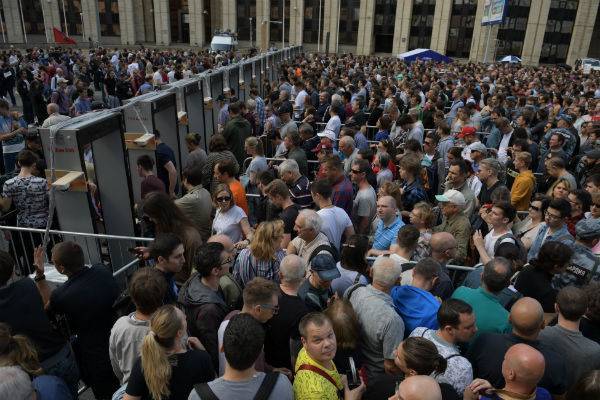 Владимир Воронцов - Полицейских, разгонявших митинг в Москве, оставили без премий - trud.ru - Москва - Россия - Московская обл. - Смоленская обл. - Рязанская обл. - Владимирская обл. - Калужская обл. - Тверская обл. - Ярославская обл. - Тульская обл.