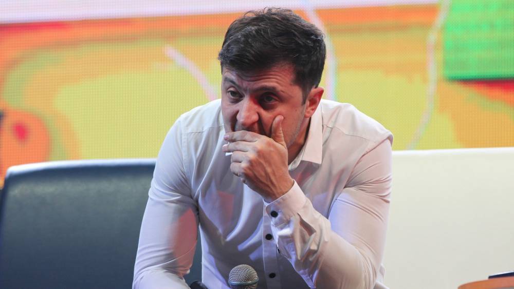 Владимир Зеленский - Виталий Кличко - Андрей Богдан - Игорь Коломойский - Совет уйти исполнил сам: Гнавший Кличко с поста мэра помощник Зеленского подал в отставку – СМИ - tsargrad.tv - Украина - Киев