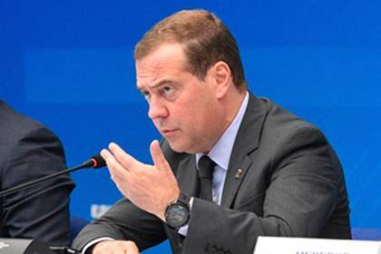 Владимир Путин - Дмитрий Медведев - Медведев пообещал деньги на тушение пожаров в Сибири - lenta.ru - Россия - Красноярский край - Иркутская обл. - Красноярск - Того