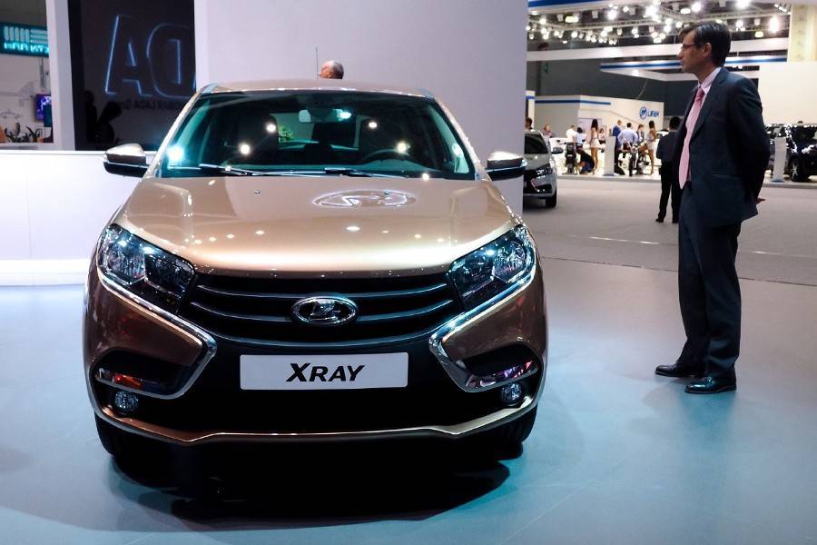 В России выросли цены на автомобили Lada - m24.ru - Россия - Ижевск - Тольятти