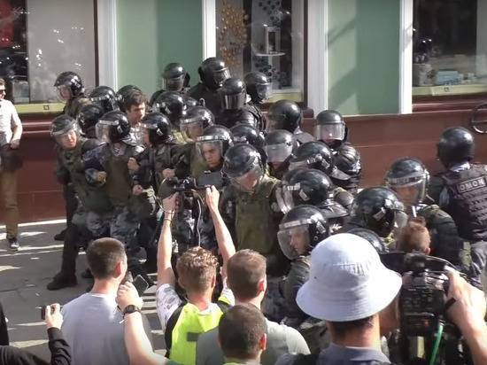 Кирилл Жуков - СК заявил о задержании 5 человек по делу о «массовых беспорядках» в Москве - vestirossii.com - Москва