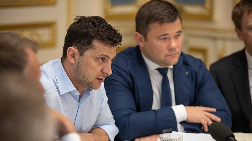 Владимир Зеленский - Виталий Кличко - Андрей Богдан - Глава Офиса Зеленского покидает свой пост - utro.ru - Украина - Киев